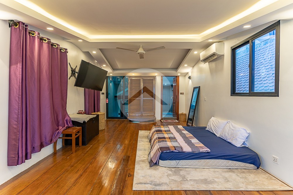 Renovated Duplex 2 Bedroom Apartment For Sale - Riverside, Phnom Penh - Image 3