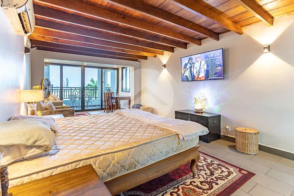 Renovated Duplex 2 Bedroom Apartment For Sale - Riverside, Phnom Penh - Image 10