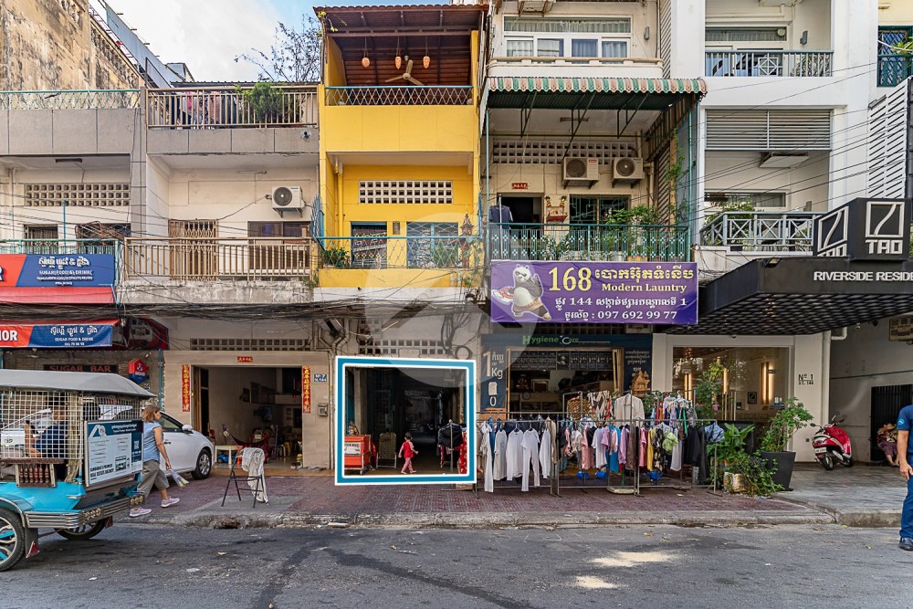 Renovated Duplex 2 Bedroom Apartment For Sale - Riverside, Phnom Penh - Image 25