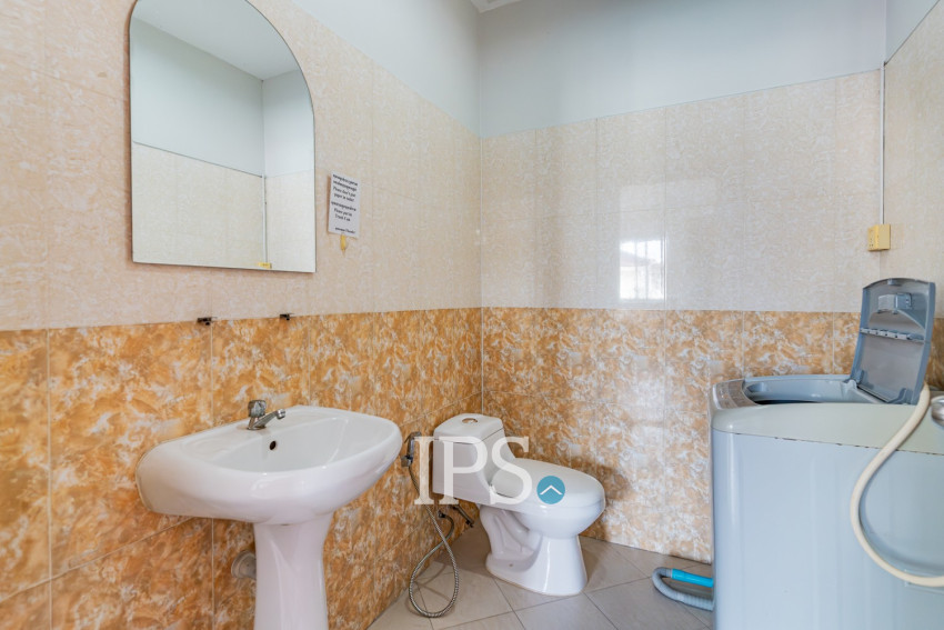 1 Bedroom Serviced Apartment For Rent - Phsar Doeum Thkov, Phnom Penh