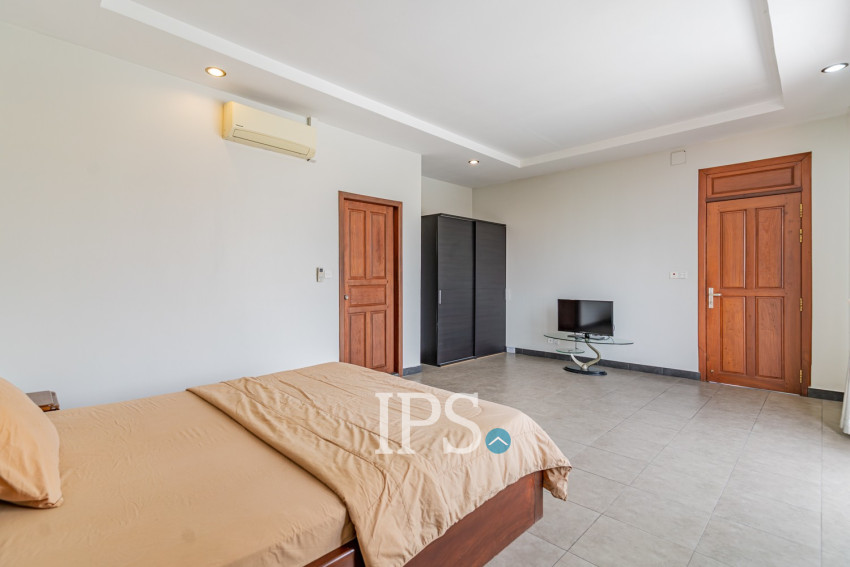 1 Bedroom Serviced Apartment For Rent - Phsar Doeum Thkov, Phnom Penh