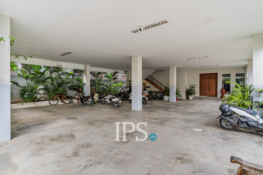 1 Bedroom Serviced Apartment For Rent - Phsar Doeum Thkov, Phnom Penh