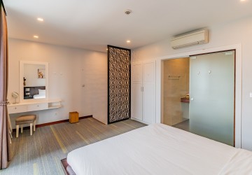 1 Bedroom Loft Serviced Apartment  For Rent - BKK1, Phnom Penh thumbnail