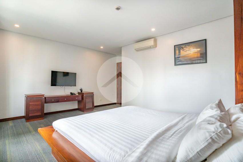 4 Bedroom Duplex Penthouse Apartment For Rent - BKK1, Phnom Penh