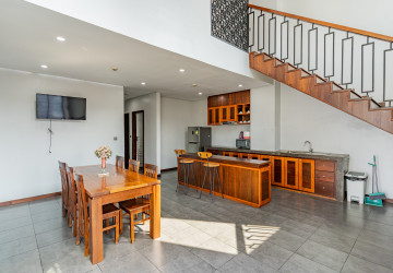 Duplex 4 Bedroom Serviced Penthouse For Rent - BKK1, Phnom Penh thumbnail