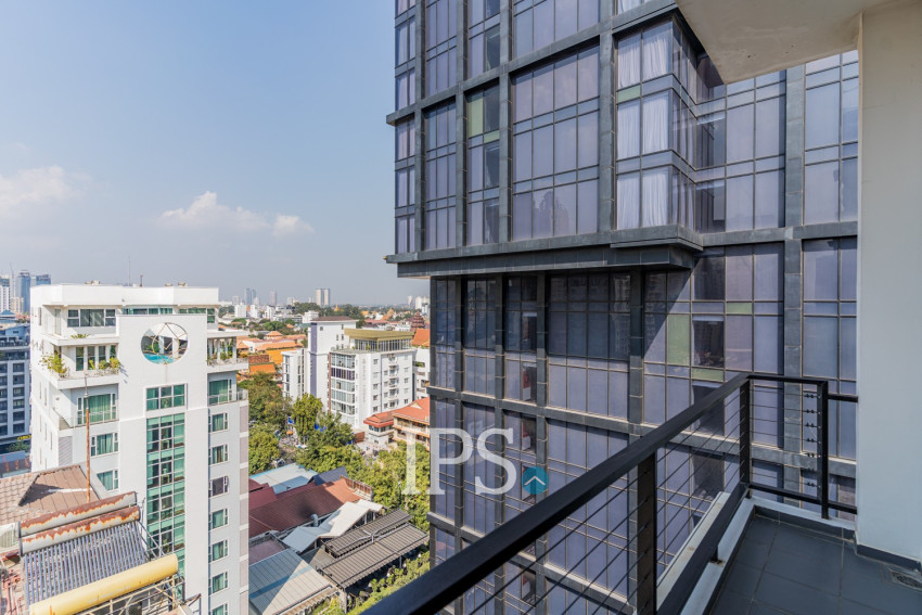 Duplex 4 Bedroom Serviced Penthouse For Rent - BKK1, Phnom Penh