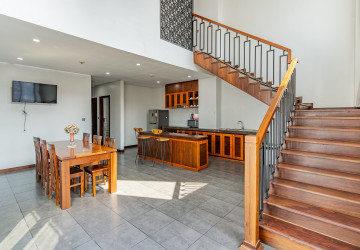 Duplex 4 Bedroom Serviced Penthouse For Rent - BKK1, Phnom Penh thumbnail