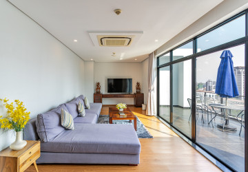 Duplex 4 Bedroom Serviced Penthouse For Rent - BKK1, Phnom Penh thumbnail