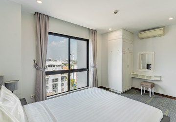 Duplex 4 Bedroom Serviced Penthouse For Rent - BKK1, Phnom Penh thumbnail