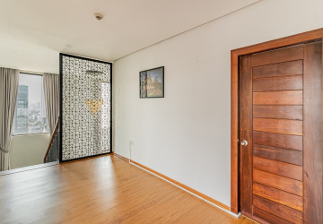 Duplex 4 Bedroom Serviced Penthouse For Rent - BKK1, Phnom Penh thumbnail