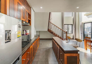 Duplex 4 Bedroom Serviced Penthouse For Rent - BKK1, Phnom Penh thumbnail