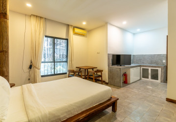 Renovated 1 Bedroom For Rent - BKK1- Phnom Penh thumbnail