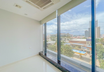 268 Sqm Office Space For Rent - Toul Tum Poung, Phnom Penh thumbnail
