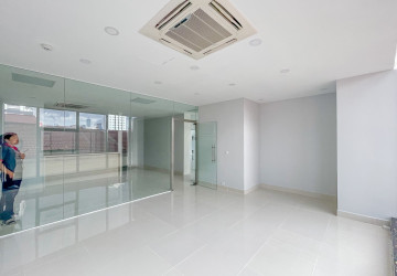 268 Sqm Office Space For Rent - Toul Tum Poung, Phnom Penh thumbnail