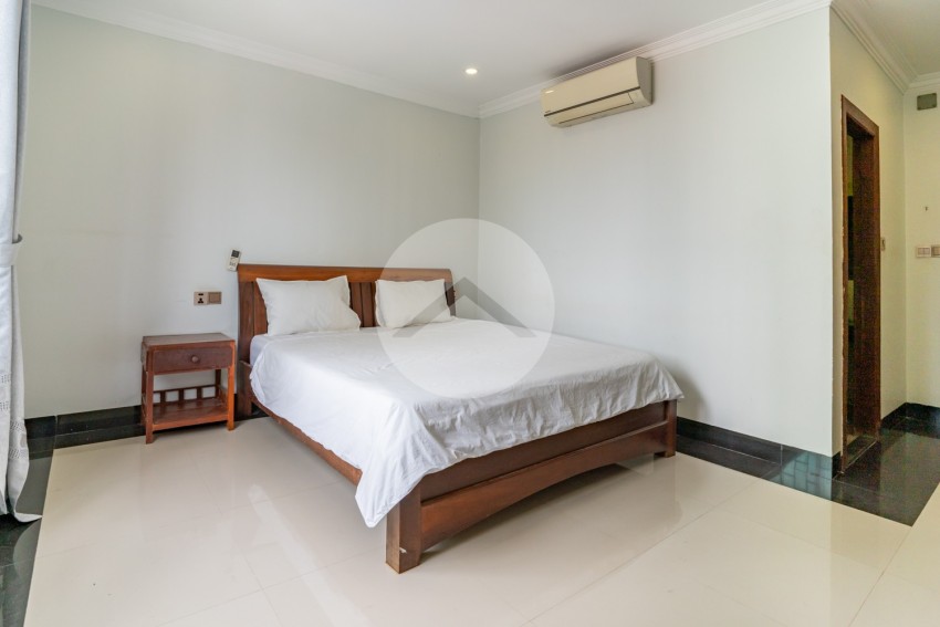 3 Bedroom Serviced Apartment For Rent - Tonle Bassac, Phnom Penh