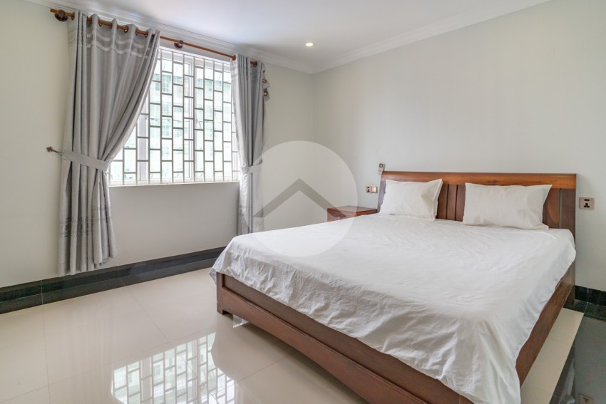 3 Bedroom Serviced Apartment For Rent - Tonle Bassac, Phnom Penh