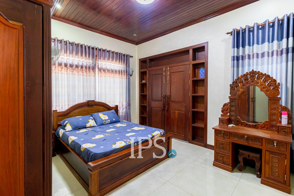 5 Bedroom House For Rent - Sala Kamreuk, Siem Reap - Image 13