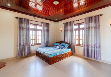 5 Bedroom House For Rent - Sala Kamreuk, Siem Reap thumbnail