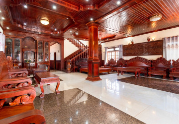 5 Bedroom House For Rent - Sala Kamreuk, Siem Reap thumbnail