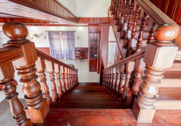 5 Bedroom House For Rent - Sala Kamreuk, Siem Reap thumbnail