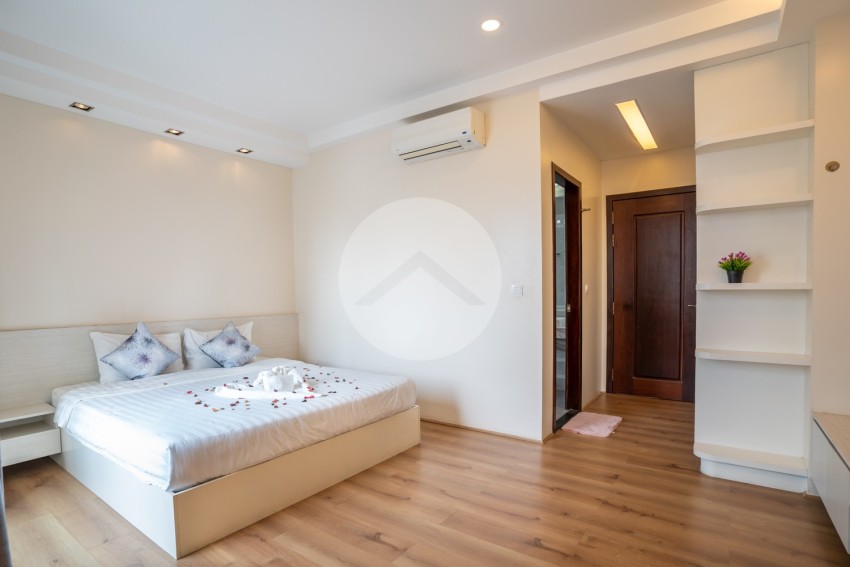 2 Bedroom Serviced Apartment For Rent - BKK1, Phnom Penh