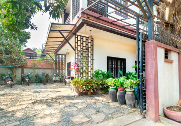 1 Bedroom Apartment For Rent - Sala Kamreuk, Siem Reap thumbnail