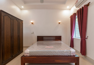 1 Bedroom Apartment For Rent - Sala Kamruek, Siem Reap thumbnail