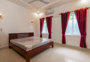 1 Bedroom Apartment For Rent - Sala Kamruek, Siem Reap thumbnail