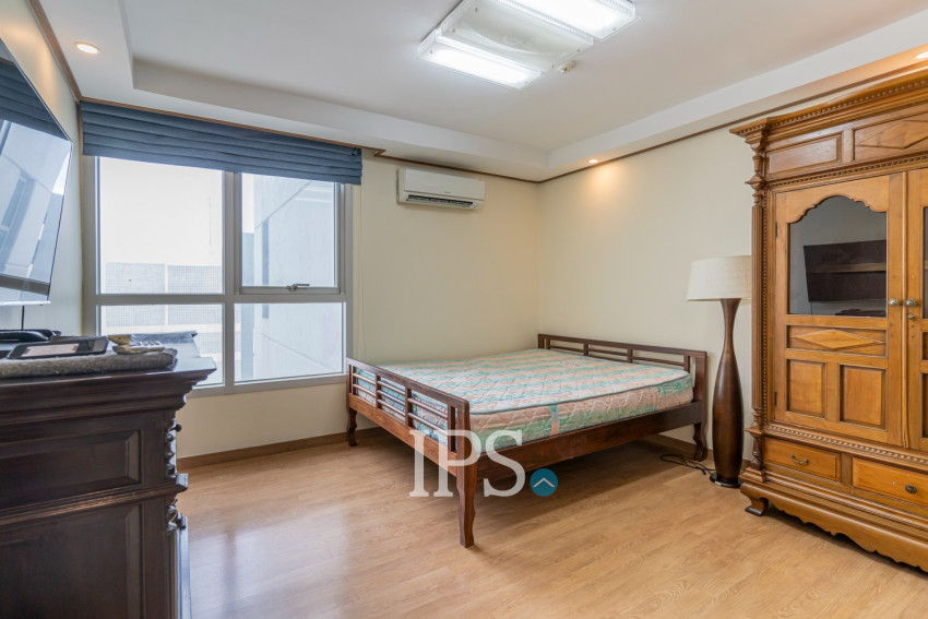 2 Bedroom Condo For Rent - De Castle Royal, Phnom Penh