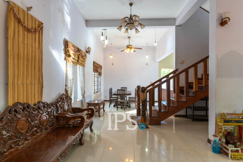 3 Bedroom House For Rent - Svay Dangkum, Siem Reap