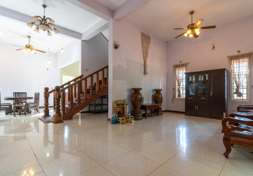 3 Bedroom House For Rent - Svay Dangkum, Siem Reap thumbnail