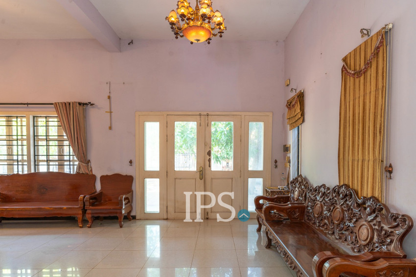 3 Bedroom House For Rent - Svay Dangkum, Siem Reap