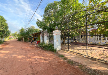 3 Bedroom House For Rent - Svay Dangkum, Siem Reap thumbnail