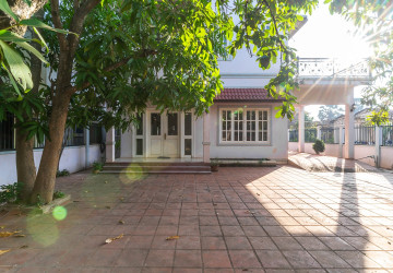 3 Bedroom House For Rent - Svay Dangkum, Siem Reap thumbnail