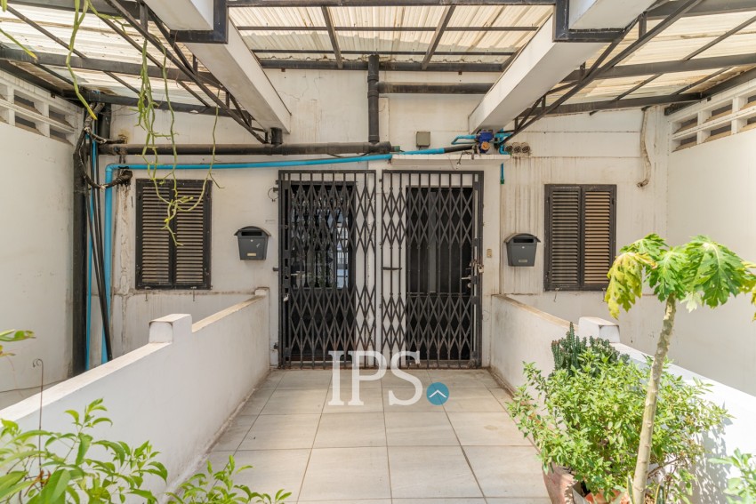 Renovated 3 Bedroom Duplex Apartment For Rent - Mittapheap, Phnom Penh