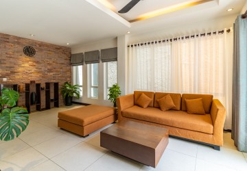 2 Bedroom Serviced Apartment For Rent - Tonle Bassac, Phnom Penh thumbnail