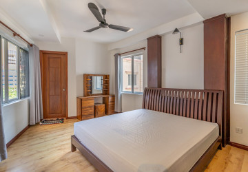 2 Bedroom Serviced Apartment For Rent - Tonle Bassac, Phnom Penh thumbnail