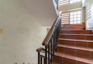 2 Bedroom Serviced Apartment For Rent - Tonle Bassac, Phnom Penh thumbnail