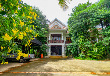 1 Bedroom Apartment For Rent - Kouk Chak, Siem Reap thumbnail