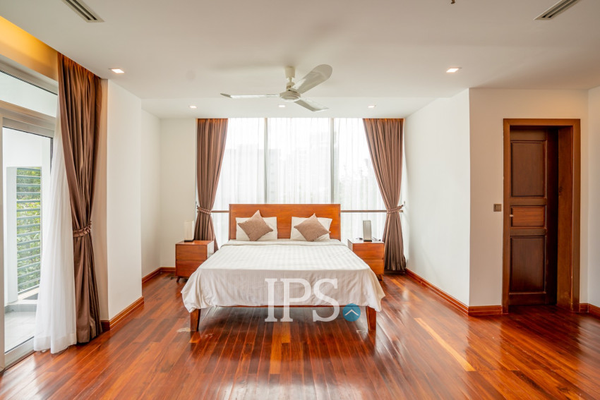 2 Bedroom Serviced Apartment For Rent - BKK1, Phnom Penh