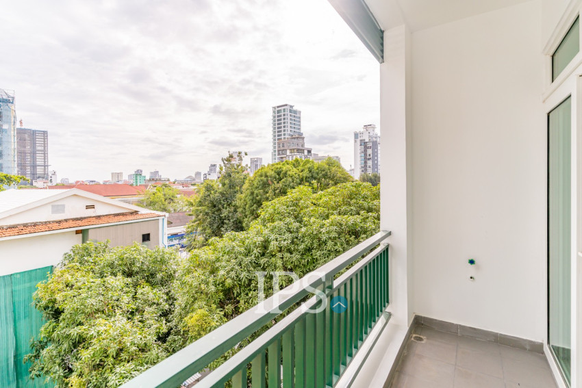 2 Bedroom Serviced Apartment For Rent - BKK1, Phnom Penh