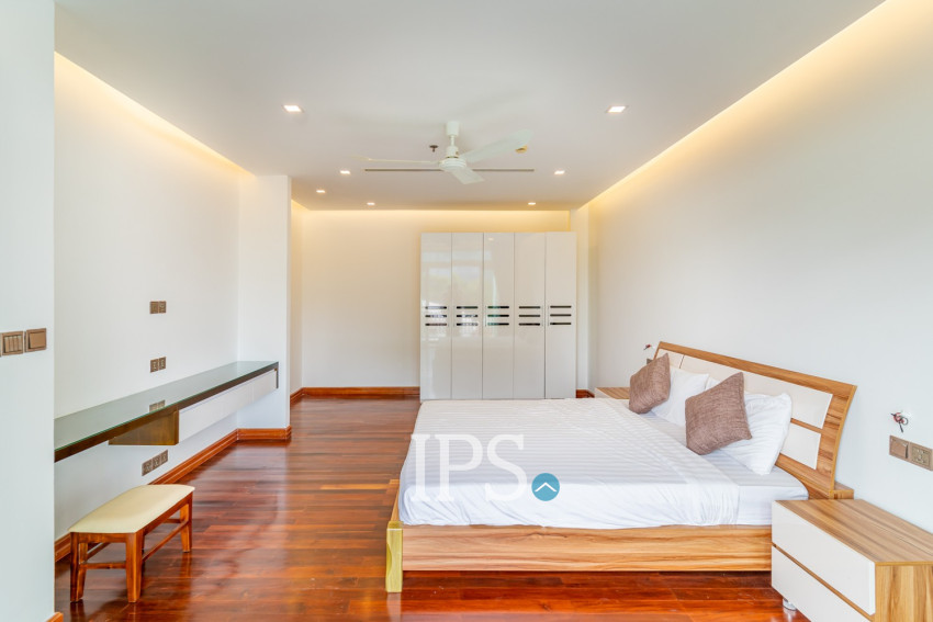 2 Bedroom Serviced Apartment For Rent - BKK1, Phnom Penh