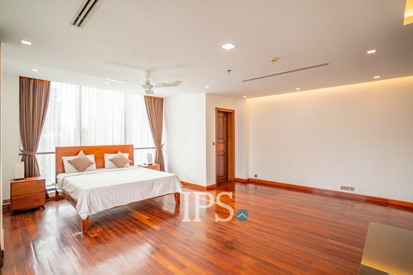 2 Bedroom Serviced Apartment For Rent - BKK1, Phnom Penh