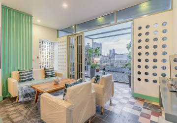 Renovated 2 Bedroom Apartment For Rent - Beoung Raing, Phnom Penh thumbnail