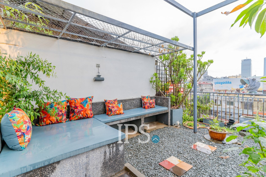 Renovated 2 Bedroom Apartment For Rent - Beoung Raing, Phnom Penh