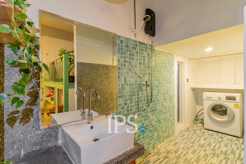 Renovated 2 Bedroom Apartment For Rent - Beoung Raing, Phnom Penh