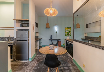 Renovated 2 Bedroom Apartment For Rent - Beoung Raing, Phnom Penh thumbnail