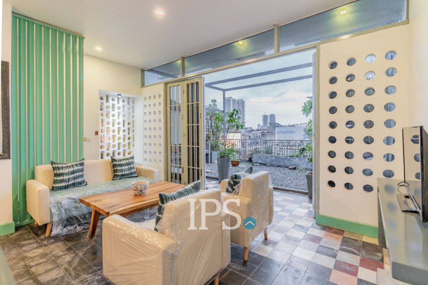 Renovated 2 Bedroom Apartment For Rent - Beoung Raing, Phnom Penh