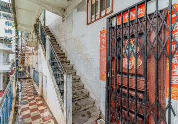 Renovated 2 Bedroom Apartment For Rent - Beoung Raing, Phnom Penh thumbnail