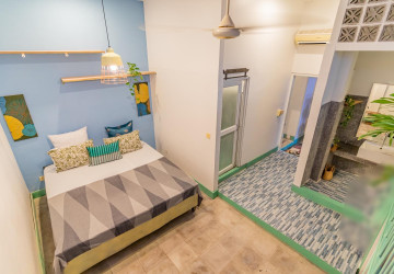 Renovated 2 Bedroom Apartment For Rent - Beoung Raing, Phnom Penh thumbnail